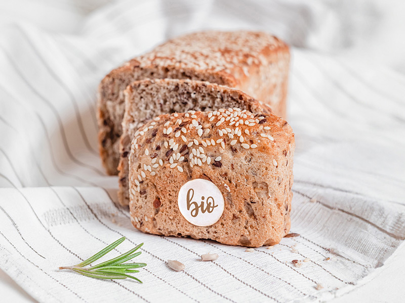 Kastenbrot mit essbarer Brotmarke “Bio”